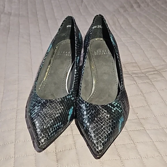 Stuart Weitzman Navy Blue Snakeskin Print Pointed Toe Kitten Heel Size 7.5 - Picture 2 of 16